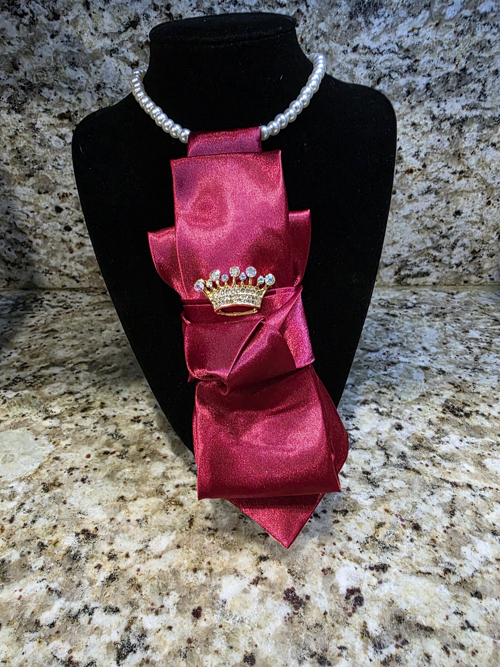 Tie Necklace | Red Satin